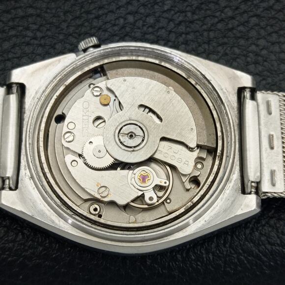 Vintage 1989 Seiko Automatic Mens Silver Watch W/daydate & Gold accents - Picture 9 of 10